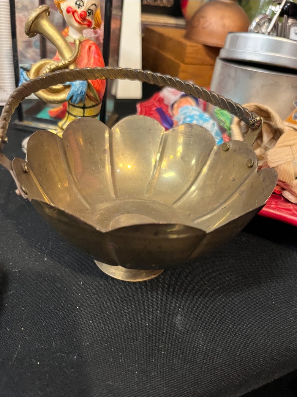 VINTAGE BRASS FLOWER CANDY DISH